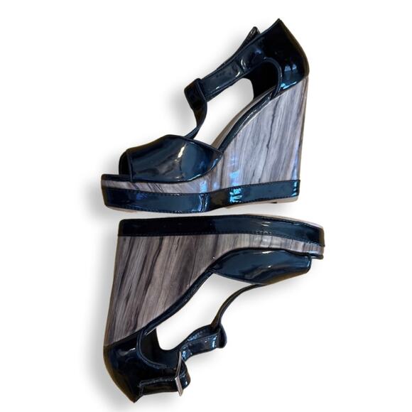 Black Patent Leather Faux Wood Grain Peep Toe SZ.8. High heel Wedge 5" Italian - Picture 1 of 14